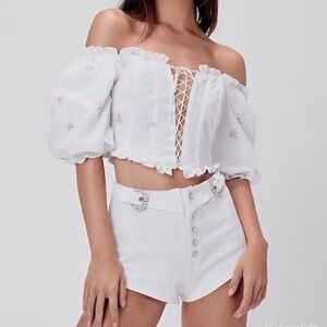 FOR LOVE & LEMONS White “Rainey” Floral Off-Shoulder Lace-Up Crop Top SMALL